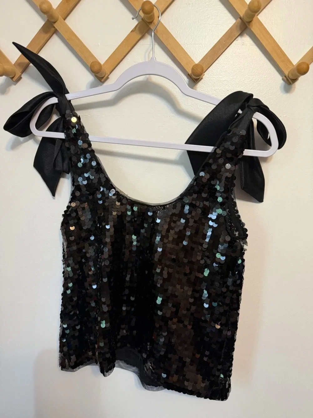 Maeve Anthropologie NWT Sequined Tie-Strap Tank Bows Black Going Out Party XS - Picture 7 of 7